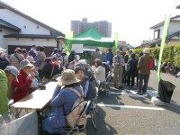 茶かゆを楽しまれるお客さま