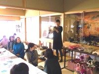 12/3 しめ飾り　講師のシェルムーン早季子さん