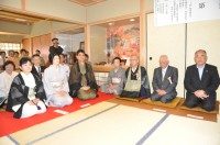 肥前通仙亭で献茶式